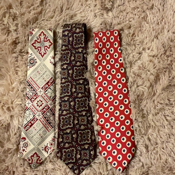 POLO BY RALPH LAUREN 3 TIES FOR $45 OR $15 EACH ALL SILK - Picture 1 of 2
